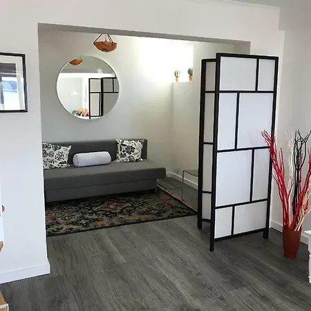 Apartment Time In *